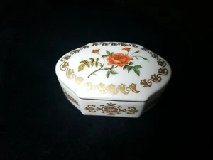 Vtg Fine Porcelain Trinket Jewelry Box Empress Josephine's Rose Garden - Picture 1 of 4