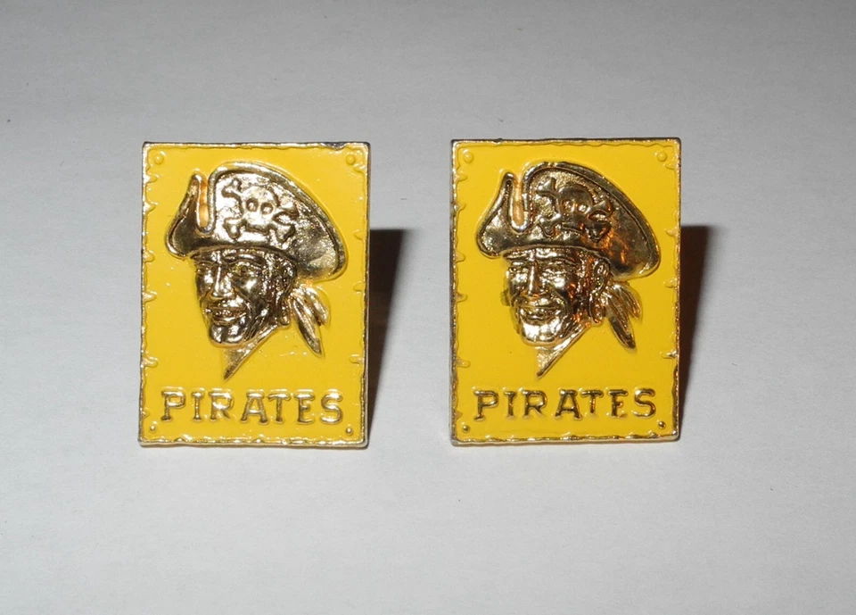 RARE 1960 Baseball Pittsburgh Pirates World Series Souvenir Pin Button Cufflinks - Image 1 of 2