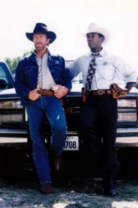 Walker Texas Ranger Poster 24x36in #01 - Picture 1 of 1