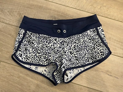 Athleta Zimbabwe Kata Swim Shorts Navy Blue and White Size Small no drawstring - Image 1 of 4