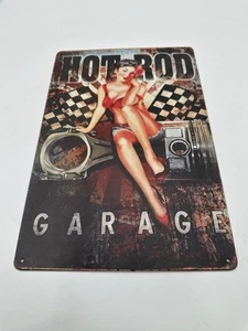 "Letrero de pared de metal Hot Rod Garage Pinup Girl 8x12""" Envío rápido el mismo día. - Imagen 1 de 2