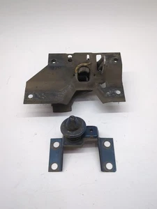 Chevy GMC G-Van G10 G20 1971-1978, pestillo de capó OEM  - Imagen 1 de 11