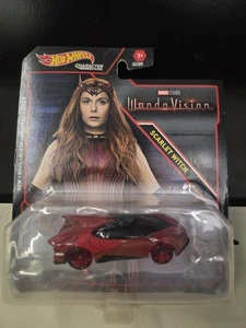 2020 HOT WHEELS MARVEL PERSONAGGI AUTO: WANDA VISION - VEICOLO STREGA SCARLATTO - Foto 1 di 2