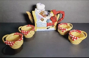 Vintage 1989 nicht mehr produziert Abt. 56 Bilderbuch Rotkäppchen figurales Teeservice Neu im Karton - Bild 1 von 17