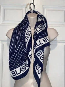 Sciarpa grande vintage Bill Blass bordo monogramma e pois blu navy e bianca - Foto 1 di 2