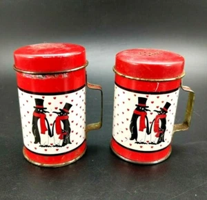 Vintage Red Tin Heart Penguin Salt & Pepper Shaker Set with Handles Hong Kong - Picture 1 of 12