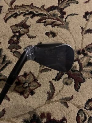 wilson fg tour 7 iron - Image 1 of 4
