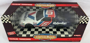 De colección ERTL American Muscle #6 Valvoline Thunderbird Mark Martin 1/18 DieCast - Imagen 1 de 10