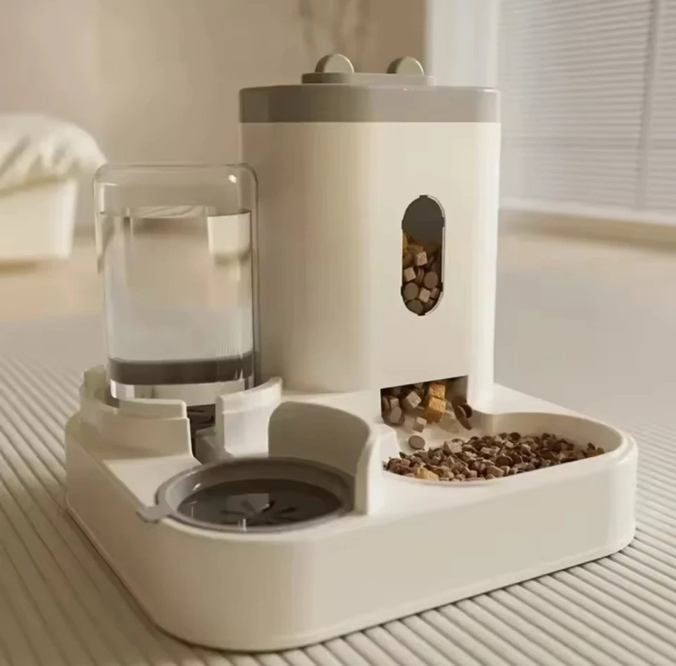!NUEVO! Alimentador automático para mascotas con fuente de agua!¡NUEVO! Foto 1 de 4