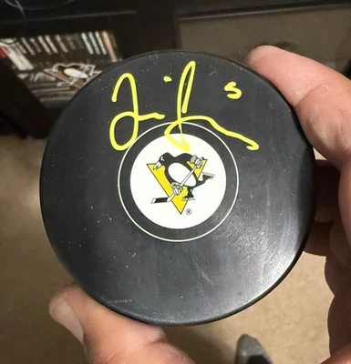 Jaromir Jagr Signed Puck Pittsburgh Penguins With (COA) Hologram From Beckett ￼ - Image 1 of 2