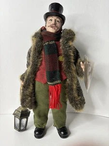 Valerie Parr Hill Dickens Victorian Christmas Male Caroler w/ Lantern 15" Vtg - Picture 1 of 24