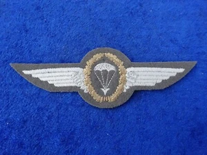 A63-06) Frühe Bundeswehr Tätigkeitsabzeichen (groß) Fallschirmjäger bronze - Picture 1 of 2
