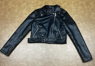 Chaqueta Moto Negra Recortada Cuero Sintético XS Usada Excelente Estado Forever21 Foto 1 de 4