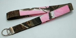 Llavero de camuflaje de árbol real rosa y camuflaje de árbol real hecho a mano - Imagen 1 de 4