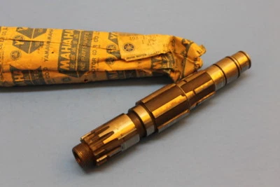 NOS YAMAHA MX250 DT250 DT400 IT400 DRIVE AXLE PART# 498-17421-01-00 - Image 1 of 4