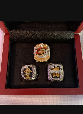 LeBron James - Championship 3 Ring Set With Wooden Display Box. Cleveland Miami Cover