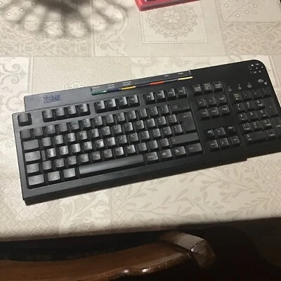 Tastiera IBM Vintage Layout Italiano PS/2 Nero KB-9930 - Immagine 1 di 4