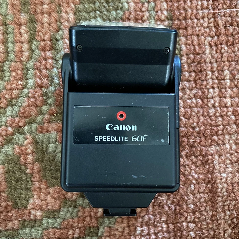Accesorios para cámara flash de rebote de bolsillo Canon 60F Speedlite Foto 1 de 2