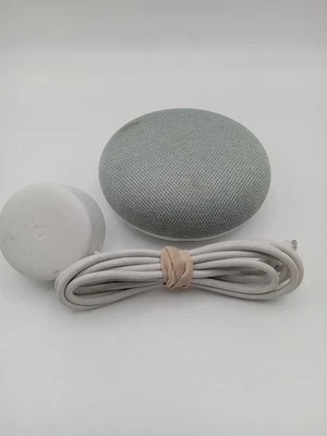 Asistente inteligente Google Home Mini (H0A) con fuente de alimentación probado funcionando Foto 1 de 4