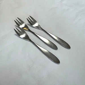 Towle Silver Supreme Cutlery COPEN Lot of 3 Salad Forks - Picture 1 of 10