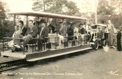 Tren dentado miniatura Colorado Springs Colorado década de 1940 postal RPPC 25-9167 Foto 1 de 2