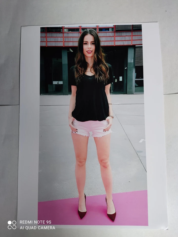 LENA MEYER - LANDRUT: SCHÖNES GROSSFOTO..20 x 30 CM...GLAMOUR.. UNBEKANNT...#12 - Bild 1 von 1