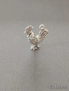 Dije gallo edición limitada plata de ley mide 20mm x 18mm. Hecho en Estados Unidos. - Imagen 1 de 3