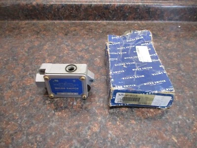 Honeywell Micro Switch BAF1-2RN18 RH Limit Switches Left SPDT Snap Action - Image 1 of 4