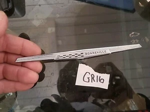 VINTAGE 1964 65 66 PONTIAC BONNEVILLE DOOR PANEL EMBLEM OEM 7587047 GM BIN GR16 - Picture 1 of 5