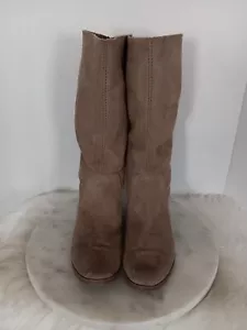 Stivali donna Nine West Frollic 7 taupe scamosciati alti slouch boho pull on contadino - Foto 1 di 14