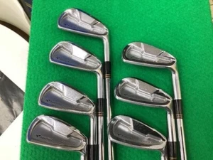 Bridgestone TOURSTAGE X-BLADE CB Iron Set 7pcs 4-Pw Flex R Regular NSPRO 950GH - Picture 1 of 6