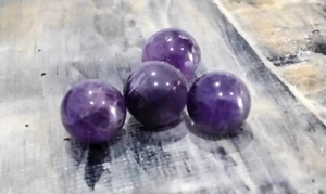 Natural Amethyst, Half Drilled, 10mm, 5 Pce, Free Post OZ - Bild 1 von 4