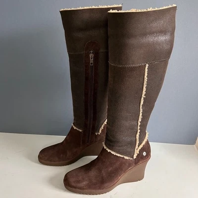 Botas altas UGG Australia para mujer talla 8 marrón gamuza piel de oveja cuña tarea boho Foto 1 de 4