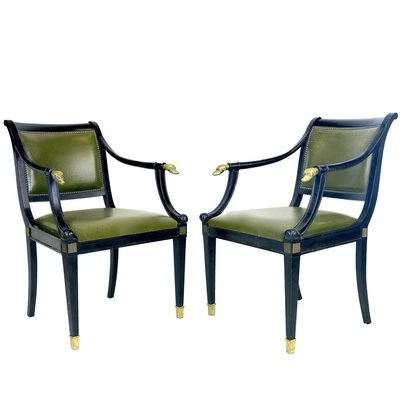 Sillones High Regency excelentes con remates de cabeza de perro de latón, alrededor de 1930 Foto 1 de 4