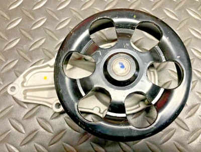 Bomba de água do motor USMW - US9434 / WP216 - Para Honda Civic, CR-V e Acura RSX 02-06 - Imagem 1 de 4