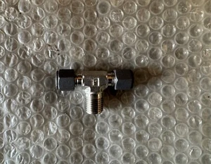 Parker CPI NPT Male Branch Tee P/N 4-4-4 SBZ-SS - Picture 1 of 2