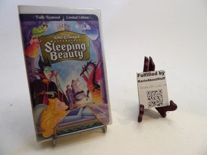 Sleeping Beauty [VHS Tape] Walt Disney's Masterpiece Clamshell Free Shipping - Bild 1 von 5