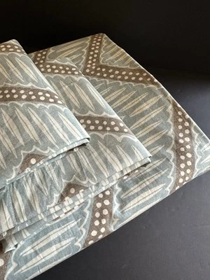 Pottery Barn Sidney Chevron Queen Capa de Edredom Euro Sham Conjunto Sydney 3 peças Praia - Imagem 1 de 4