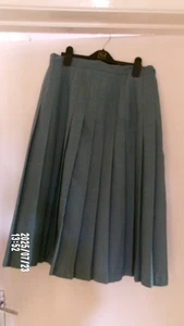 Women's skirt, pleated,lined, mid green colour. Size 14. EWM. Pre owned - Picture 1 of 3