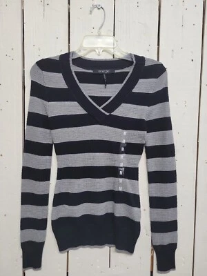 Energie Women Sweater Medium V Neck Pockets Long Sleeve Pullover.  C6 - Image 1 of 4