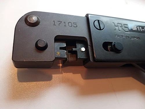 Herramienta de prensado manual HRS DF11-TA2428HC serie DF11 HIROSE Foto 1 de 4