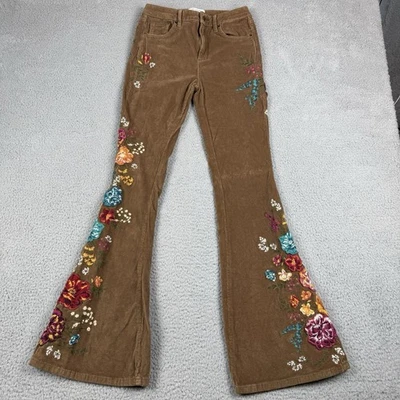 Fondos de campana Driftwood X Free People Farrah 25 Cordury bordados florales acampanados Foto 1 de 4