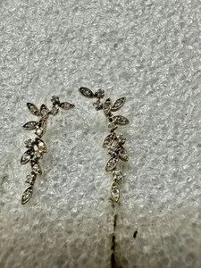 Petite .925 Sterling Ear Wires VINE Earrings - Picture 1 of 5
