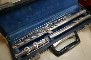 Pearl ST-700E Flute - Picture 1 of 10