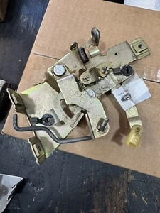 1985 1986 1987 NOS Ford Oem BRONCO II REAR LIFT HATCH CONTROL E5TZ-9843170-E - Picture 1 of 2