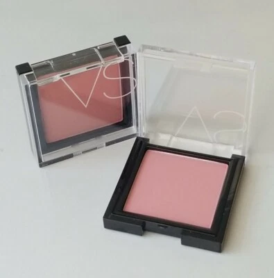 Victoria's Secret Blush Pétala Rosa Novo Tamanho Completo 3,7g raro difícil de encontrar  - Imagem 1 de 3