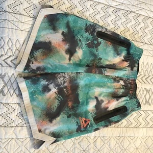 Reebok Digtal Graphic Zip Pocket Shorts - Youth Medium 8 Swimwear Athletic - Picture 1 of 6