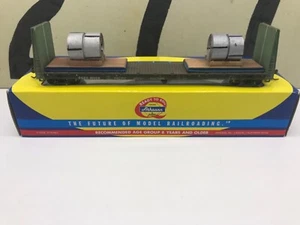 Athearn Ho Scale Pacific Great Eastern 60' Bulkhead with Custom Load RTR - Picture 1 of 7