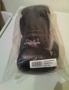 Century I Love Kickboxing BLACK Boxing Gloves 12 oz. - Picture 1 of 5