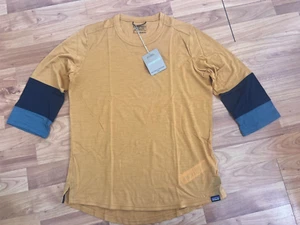 Patagonia Merino Wool 3/4 Sleeve Bike Jersey Women's US Size Small - Picture 1 of 10